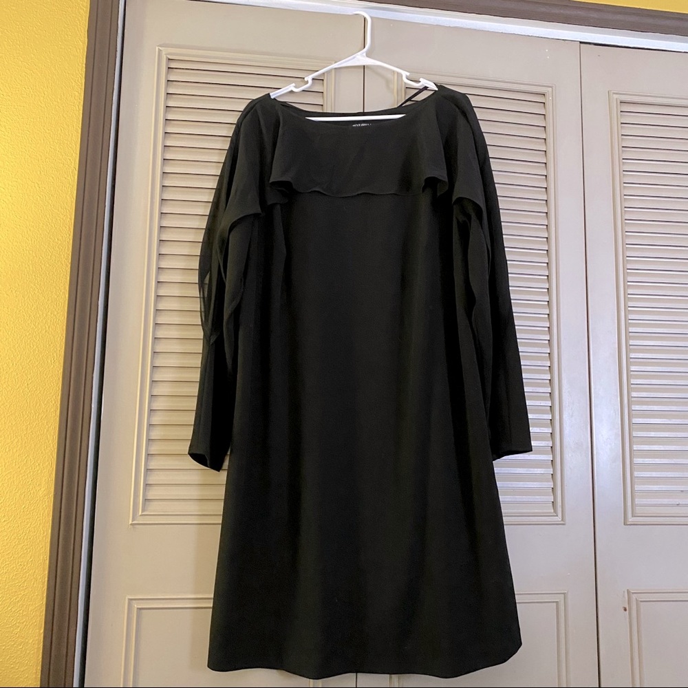 🦋 2 for 20 🦋 Black Ruffled Collar Dress